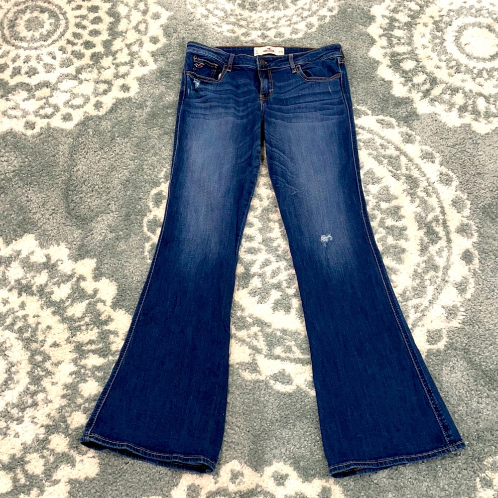 Hollister low rise dark destroy wash flare jeans! 9 regular